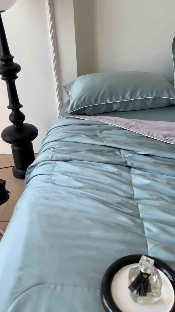 91家纺网 家纺一手货源 找家纺 百寐 2025新款60S兰精天丝夏被系列 芬兰+碳灰