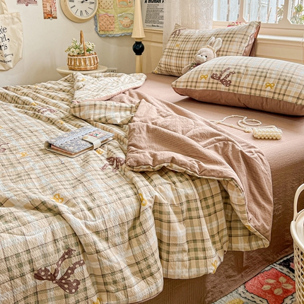 91家纺网 家纺一手货源 找家纺 （总）一比一家纺 2025新款云感皱皱纱简单款夏被夏凉被空调被四件套