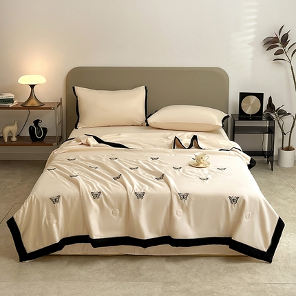 妖妖家纺 2025春夏新款水洗冰丝绣花夏被夏凉被空调被四件套 夏日蝴蝶