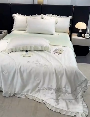 91家纺网 家纺一手货源 找家纺 梦舒羽 2025新款刺绣水洗真丝花边夏被四件套宿舍夏凉被床单枕套三件套-花韵花边款 花韵-绿（花边款）