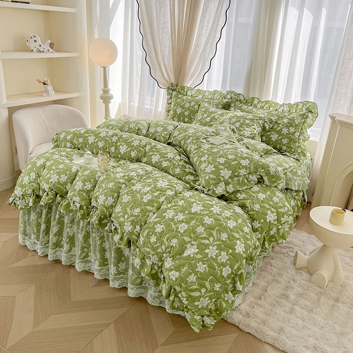 91家纺网 家纺一手货源 找家纺 宜凡家纺 2025新款糯糯棉全夹棉床笠式床裙四件套 后庭花