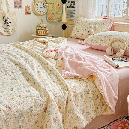 91家纺网 家纺一手货源 找家纺 （总）一比一家纺 2025新款云感皱皱纱简单款夏被夏凉被空调被四件套