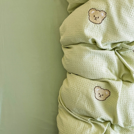 91家纺网 家纺一手货源 找家纺 （总）静家居 2025新款全棉纯棉华夫格北欧小熊刺绣四件套系列-风格二