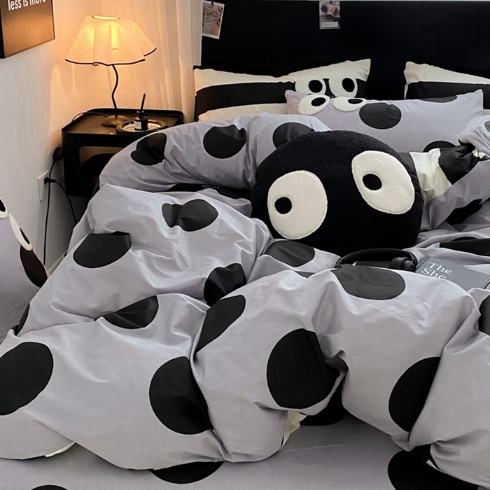 91家纺网 家纺一手货源 找家纺 吉象 2025新款大眼睛毛巾绣四件套 大眼睛-波点魅惑黑