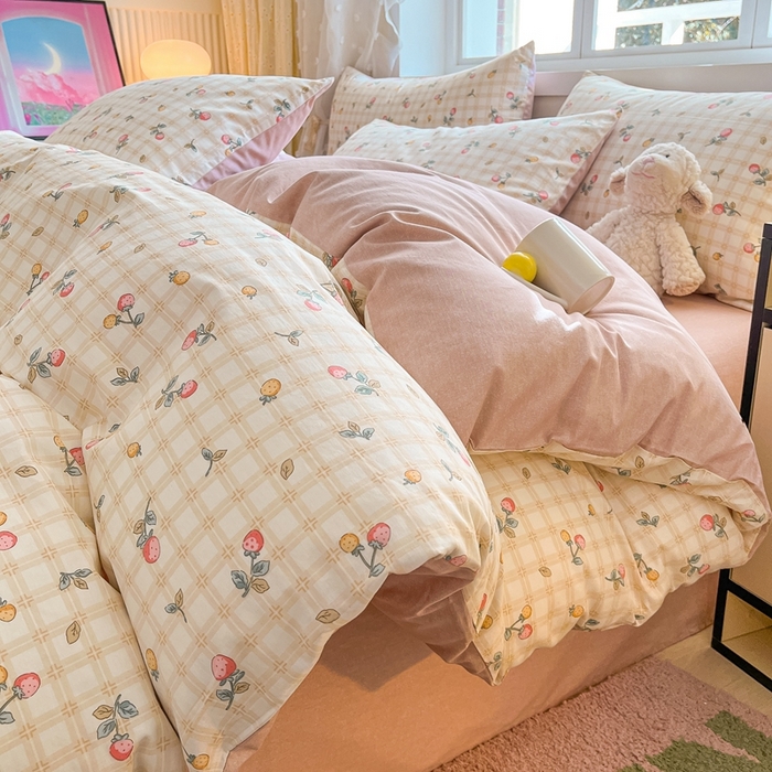 91家纺网 家纺一手货源 找家纺 吉象家纺13070全棉四件套纯棉四件套直播小清新男孩女草莓格