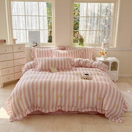 91家纺网 家纺一手货源 找家纺 （总）2025新品全棉色织皱皱纱刺绣款四件套