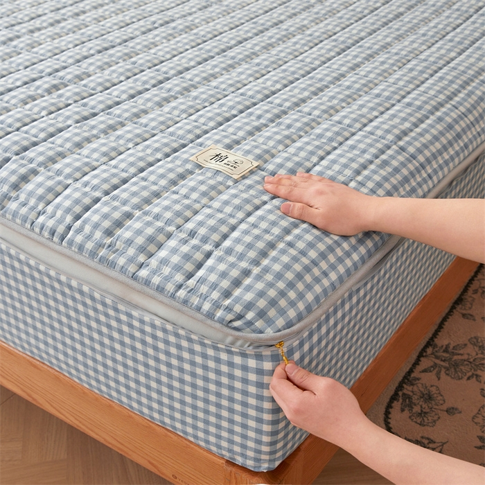 91家纺网 家纺一手货源 找家纺 伊人坊2025新款全棉色织水洗棉六面全包床笠床垫保护套无印风 单层床围-蓝小格