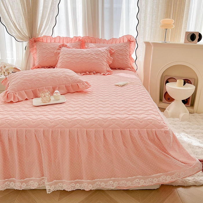 91家纺网 家纺一手货源 找家纺 宜凡家纺 2025新款糯糯棉全夹棉床笠式床裙三件套 春日粉