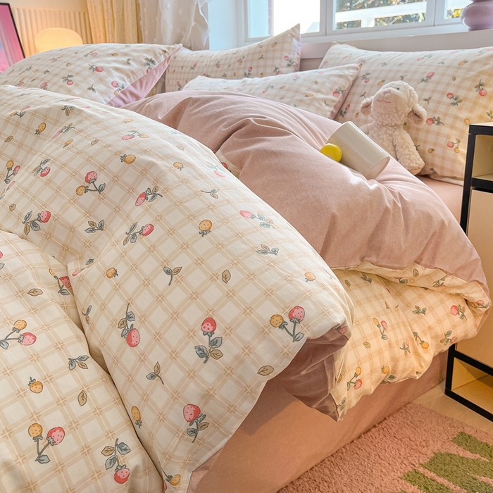 91家纺网 家纺一手货源 找家纺 吉象家纺13070全棉四件套纯棉四件套直播小清新男孩女草莓格