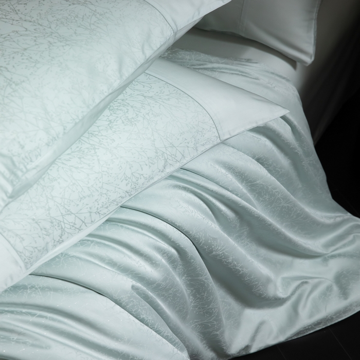 91家纺网 家纺一手货源 找家纺 安莱生活2025新款天丝棉拼接暗合工艺四件套-邂逅系列 俪枝