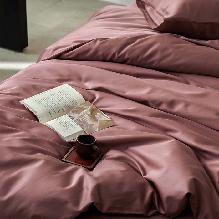 91家纺网 家纺一手货源 找家纺 咏绒家纺工厂店 2025新款60支奥地利兰精天丝纯色天丝棉四件套 覆盆子（芋泥豆沙）