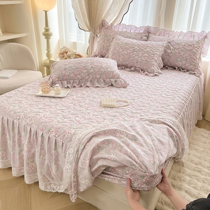 91家纺网 家纺一手货源 找家纺 宜凡家纺 2025新款糯糯棉全夹棉床笠式床裙三件套 柏林梦境