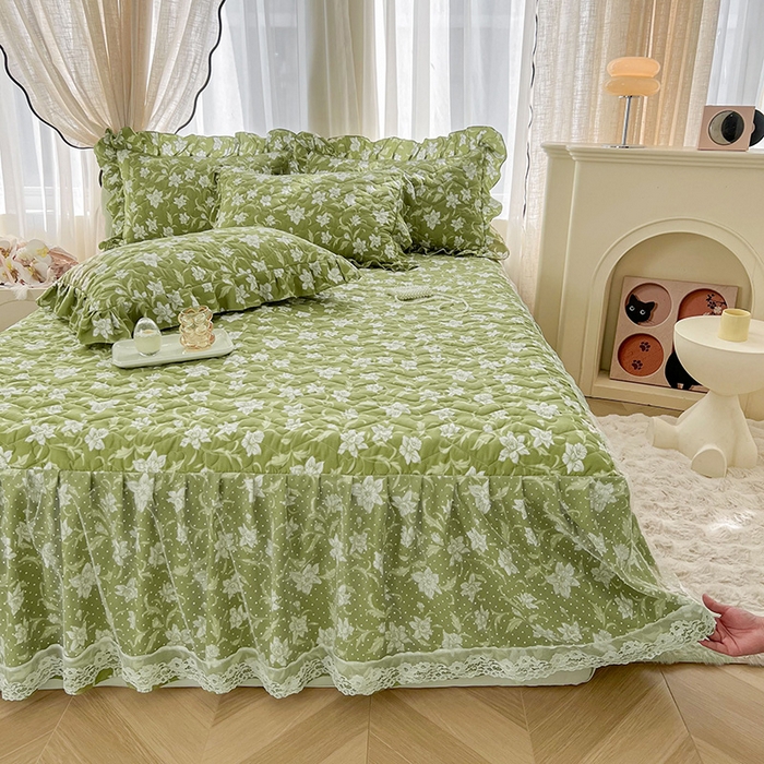 91家纺网 家纺一手货源 找家纺 宜凡家纺 2025新款糯糯棉全夹棉床笠式床裙四件套 后庭花