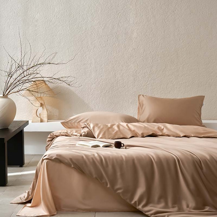 91家纺网 家纺一手货源 找家纺 咏绒家纺工厂店 2025新款60支奥地利兰精天丝纯色天丝棉四件套 茶棕（淡雅米-风衣米）