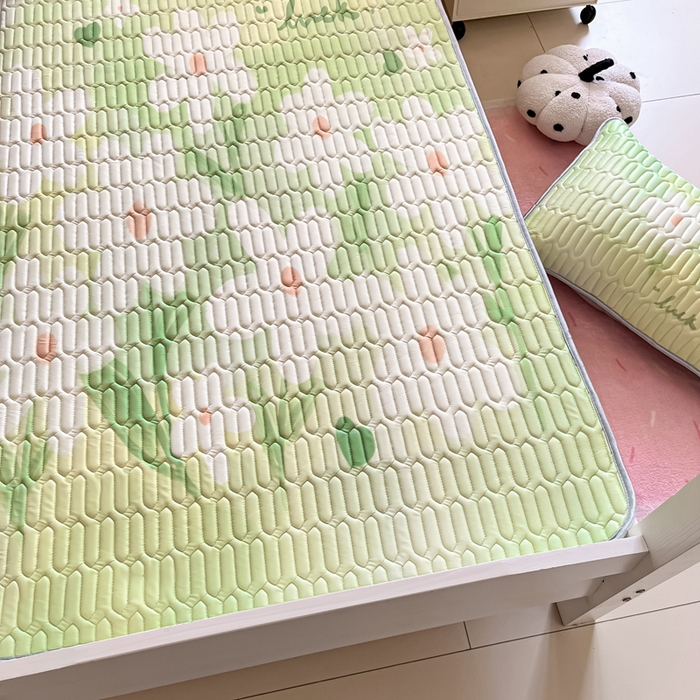 91家纺网 家纺一手货源 找家纺 川悦生活 2025新款大阪宿舍凉感丝凉席 小清哈桑