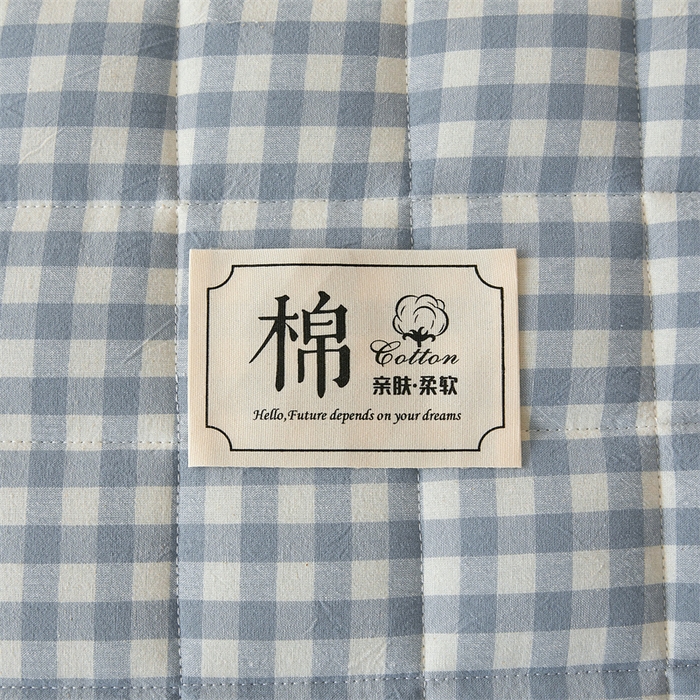 91家纺网 家纺一手货源 找家纺 伊人坊2025新款全棉色织水洗棉六面全包床笠床垫保护套无印风 夹棉床围-蓝小格