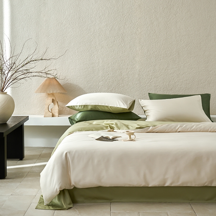 91家纺网 家纺一手货源 找家纺 咏绒家纺工厂店 2025新款60支奥地利兰精天丝纯色天丝棉四件套 乳白（乳白-冷黄绿）