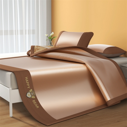 91家纺网 家纺一手货源 找家纺 （总）春晓 2025新款瞬时凉感冰藤席幸运熊系列