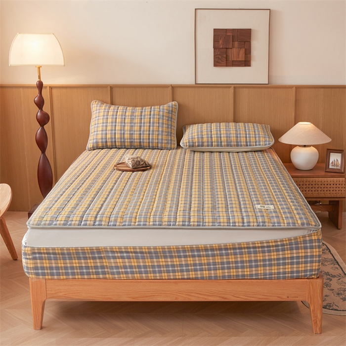 91家纺网 家纺一手货源 找家纺 伊人坊2025新款全棉色织水洗棉六面全包床笠床垫保护套无印风 单层床围-黄调格