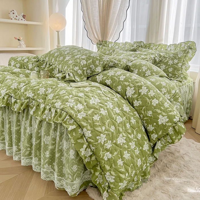 91家纺网 家纺一手货源 找家纺 宜凡家纺 2025新款糯糯棉全夹棉床笠式床裙四件套 后庭花