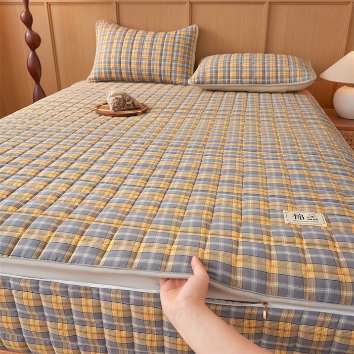 91家纺网 家纺一手货源 找家纺 伊人坊2025新款全棉色织水洗棉六面全包床笠床垫保护套无印风 夹棉床围-黄调格