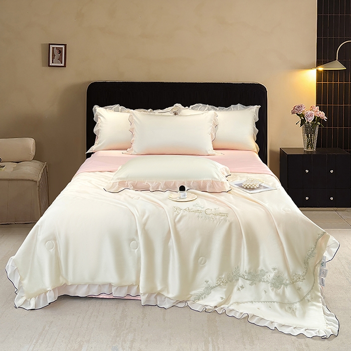 91家纺网 家纺一手货源 找家纺 梦舒羽 2025新款刺绣水洗真丝花边夏被四件套宿舍夏凉被床单枕套三件套-花韵花边款 花韵-粉（花边款）