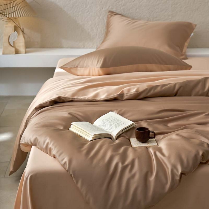 91家纺网 家纺一手货源 找家纺 咏绒家纺工厂店 2025新款60支奥地利兰精天丝纯色天丝棉四件套 茶棕（淡雅米-风衣米）