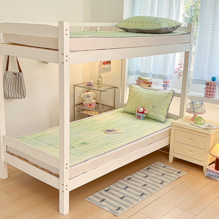 91家纺网 家纺一手货源 找家纺 川悦生活 2025新款大阪宿舍凉感丝凉席 夏天物语