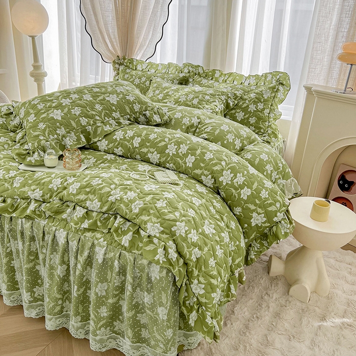 91家纺网 家纺一手货源 找家纺 宜凡家纺 2025新款糯糯棉全夹棉床笠式床裙四件套 后庭花