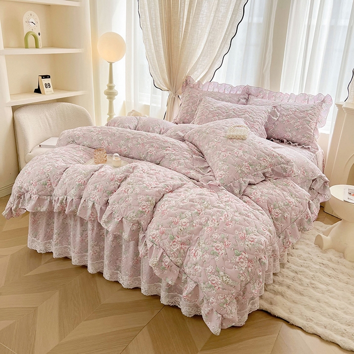 91家纺网 家纺一手货源 找家纺 宜凡家纺 2025新款糯糯棉全夹棉床笠式床裙三件套 柏林梦境