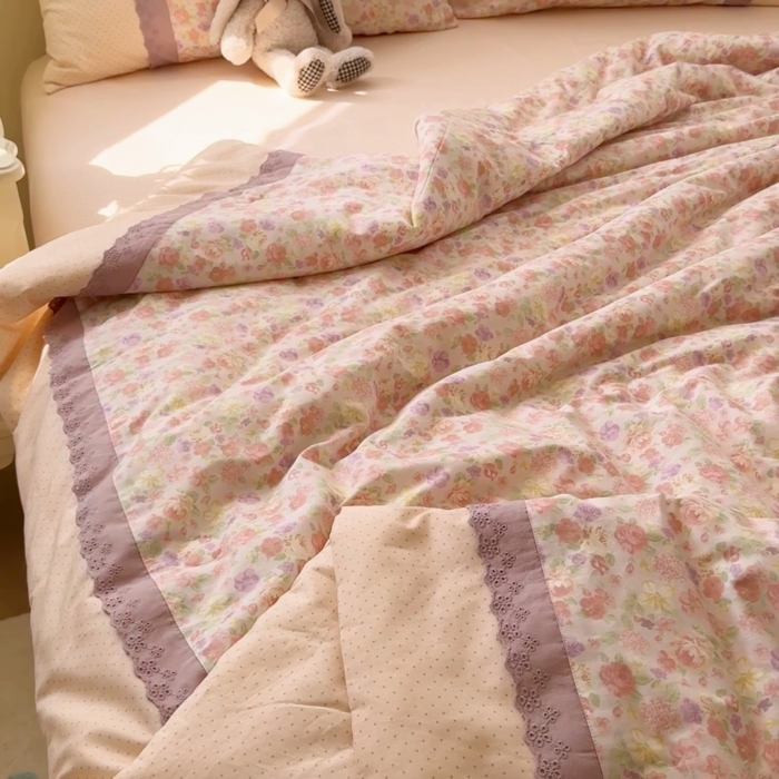 91家纺网 家纺一手货源 找家纺 （总）安莱生活2025新款全棉纯棉小碎花刺绣花边款夏被夏凉被空调被