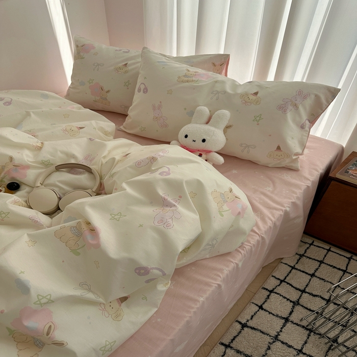 91家纺网 家纺一手货源 找家纺 尺素 2025新款全棉卡通可爱儿童四件套纯棉活性A类被套学生宿舍三件套1.8床笠双人床单 甜豆星球