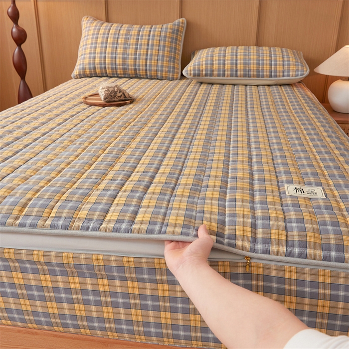 91家纺网 家纺一手货源 找家纺 伊人坊2025新款全棉色织水洗棉六面全包床笠床垫保护套无印风 单层床围-黄调格