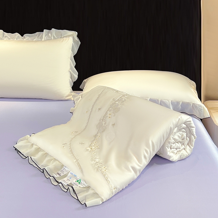 91家纺网 家纺一手货源 找家纺 梦舒羽 2025新款刺绣水洗真丝花边夏被四件套宿舍夏凉被床单枕套三件套-花韵花边款 花韵-紫（花边款）