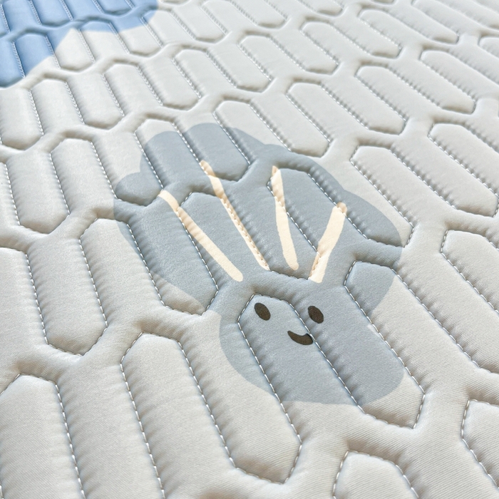 91家纺网 家纺一手货源 找家纺 川悦生活 2025新款大阪宿舍凉感丝凉席 夏日噗噜