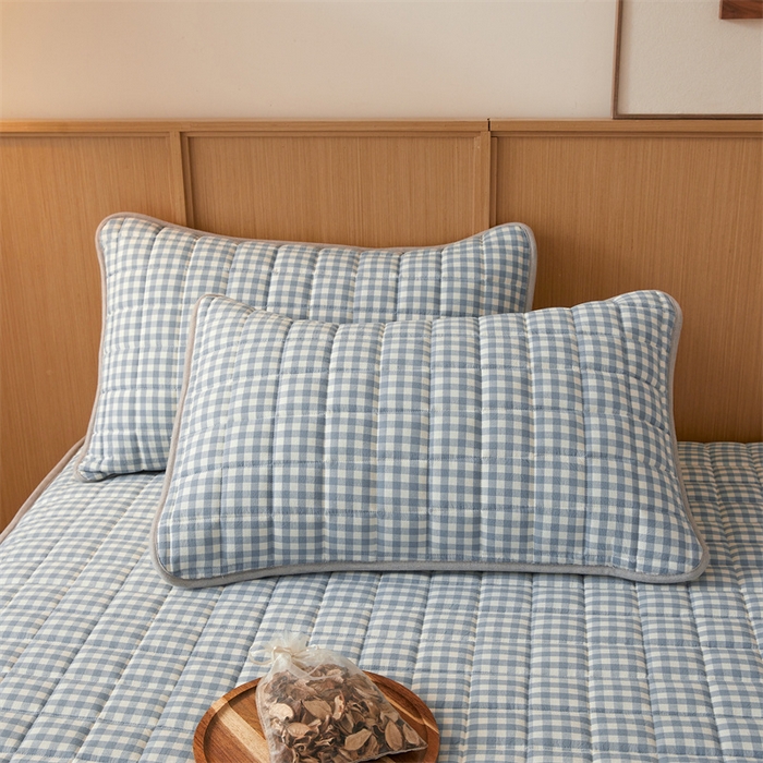 91家纺网 家纺一手货源 找家纺 伊人坊2025新款全棉色织水洗棉六面全包床笠床垫保护套无印风 夹棉床围-蓝小格