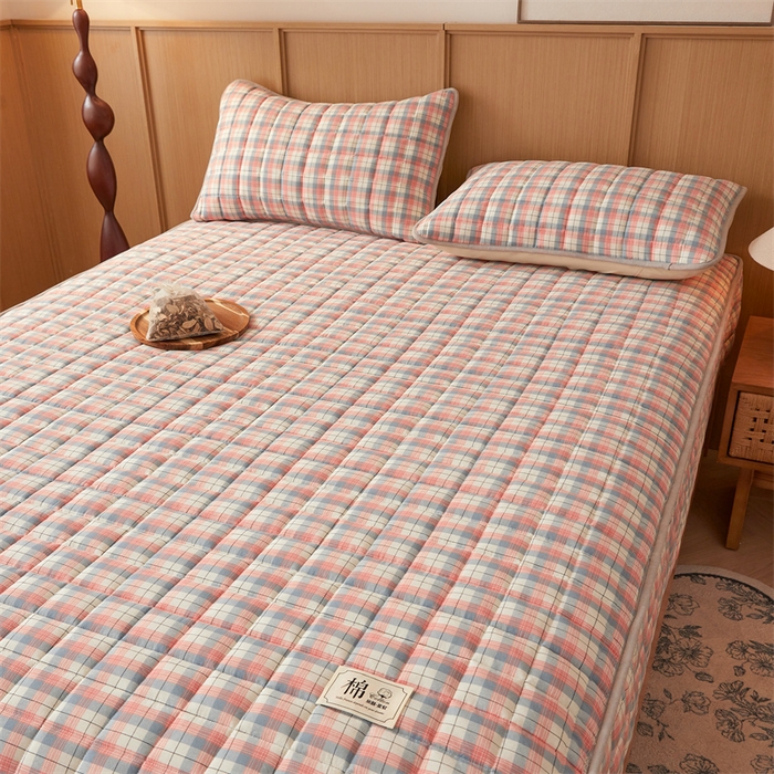 91家纺网 家纺一手货源 找家纺 （总）伊人坊2025新款全棉色织水洗棉六面全包床笠床垫保护套无印风