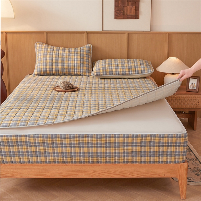 91家纺网 家纺一手货源 找家纺 伊人坊2025新款全棉色织水洗棉六面全包床笠床垫保护套无印风 夹棉床围-黄调格