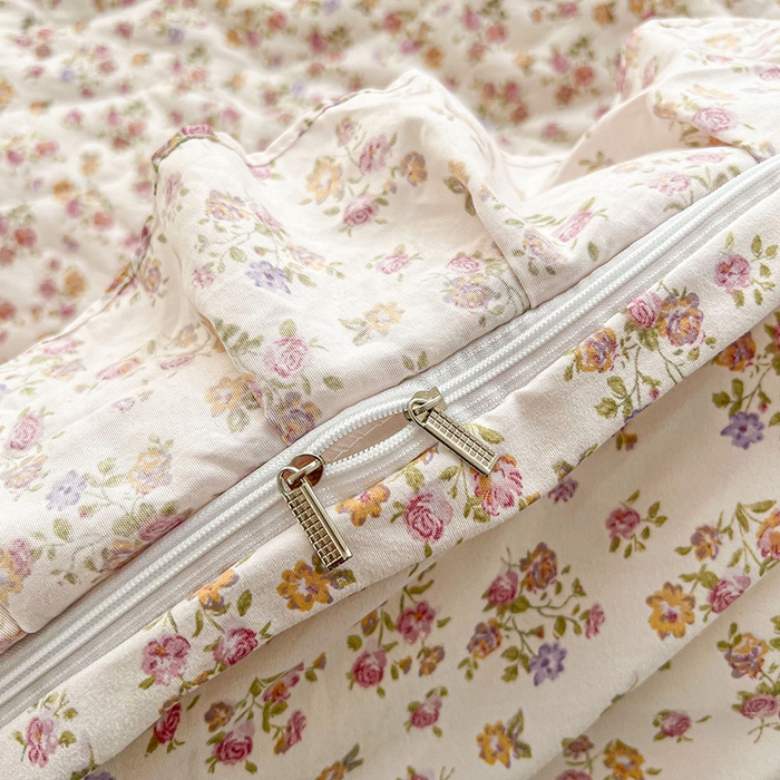 91家纺网 家纺一手货源 找家纺 宜凡家纺 2025新款糯糯棉全夹棉床笠式床裙三件套 繁花熙悦