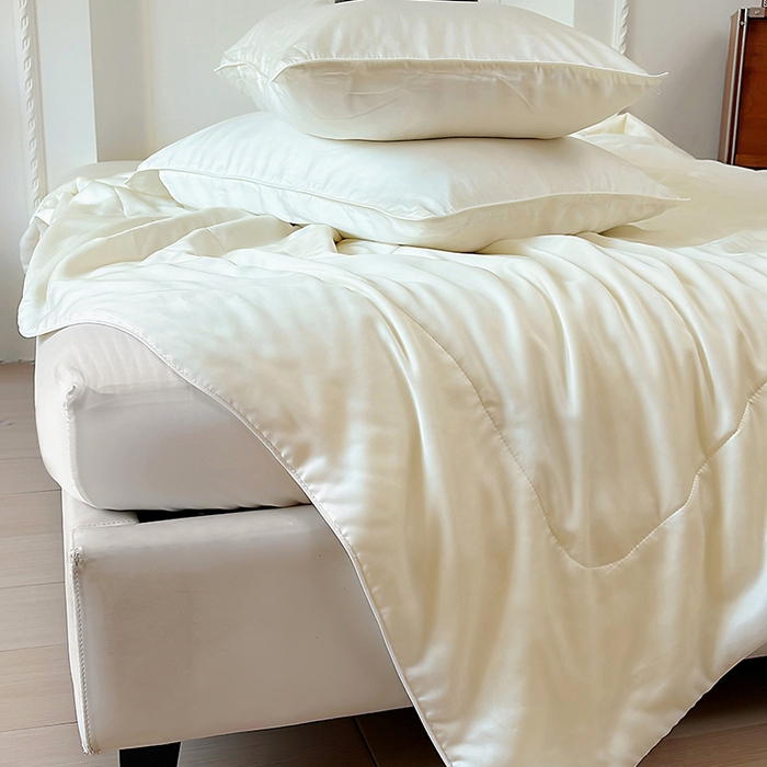 91家纺网 家纺一手货源 找家纺 百寐 2025新款60S兰精天丝夏被系列 奶白