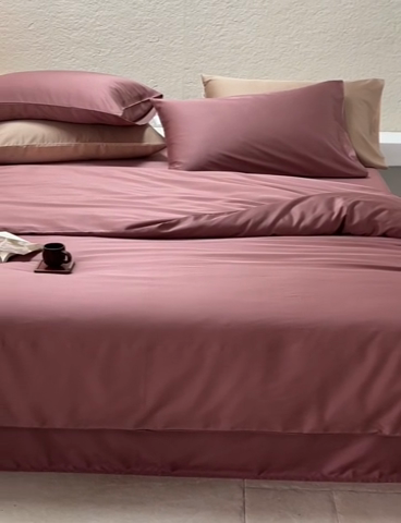 91家纺网 家纺一手货源 找家纺 咏绒家纺工厂店 2025新款60支奥地利兰精天丝纯色天丝棉四件套 覆盆子（芋泥豆沙）
