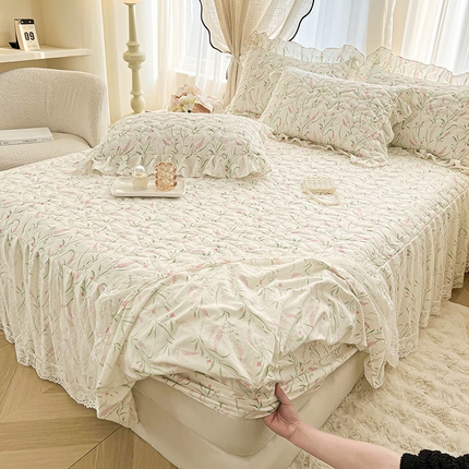 91家纺网 家纺一手货源 找家纺 （总）宜凡家纺 2025新款糯糯棉全夹棉床笠式床裙三件套