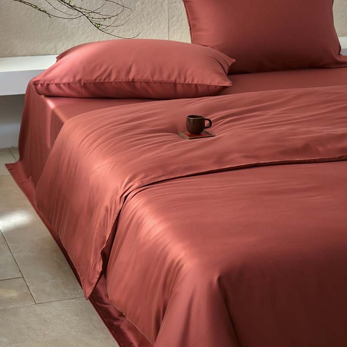 91家纺网 家纺一手货源 找家纺 咏绒家纺工厂店 2025新款60支奥地利兰精天丝纯色天丝棉四件套 朱砂红（酒红）