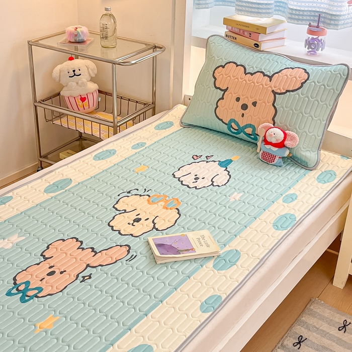 91家纺网 家纺一手货源 找家纺 川悦生活 2025新款大阪宿舍凉感丝凉席 旺仔啵啵