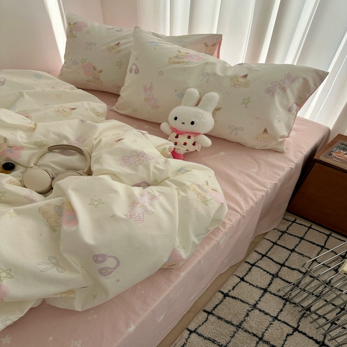 91家纺网 家纺一手货源 找家纺 尺素 2025新款全棉卡通可爱儿童四件套纯棉活性A类被套学生宿舍三件套1.8床笠双人床单 甜豆星球