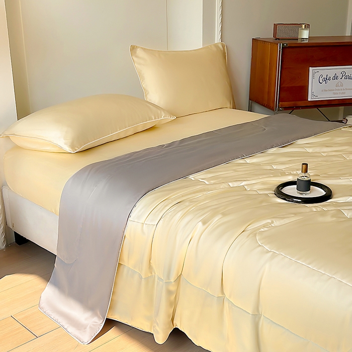 91家纺网 家纺一手货源 找家纺 百寐 2025新款60S兰精天丝夏被系列 奶昔黄+碳灰