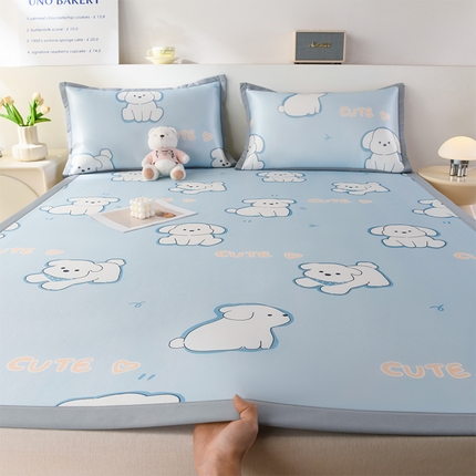 91家纺网 家纺一手货源 找家纺 牵依 2025春夏新款A类碳光冰丝席凉感印花三明治凉席 欢乐狗