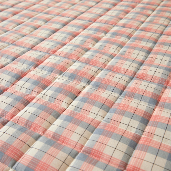 91家纺网 家纺一手货源 找家纺 伊人坊2025新款全棉色织水洗棉六面全包床笠床垫保护套无印风 夹棉床围-贝拉粉