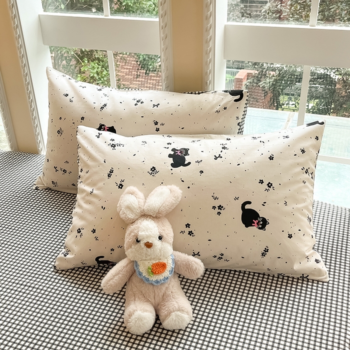 91家纺网 家纺一手货源 找家纺 吉象家纺13070全棉四件套纯棉四件套直播小清新男孩女小黑猫