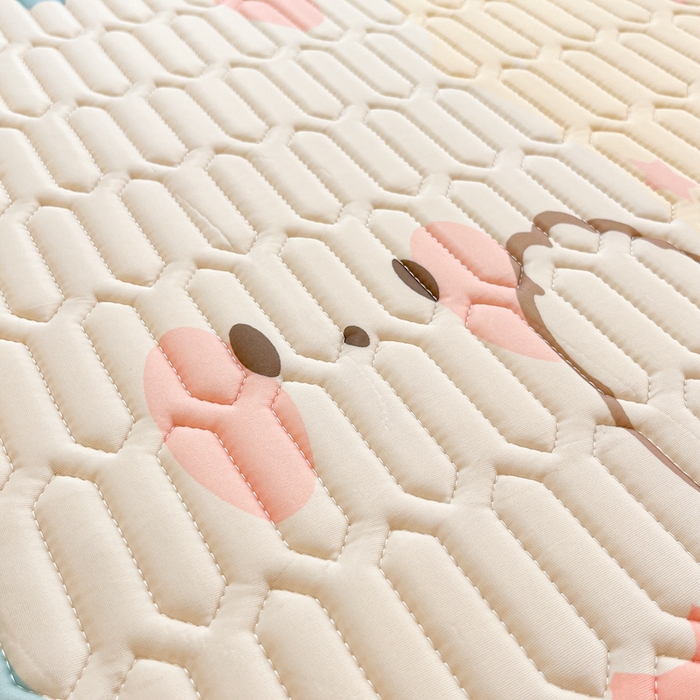 91家纺网 家纺一手货源 找家纺 川悦生活 2025新款大阪宿舍凉感丝凉席 奶熊日记